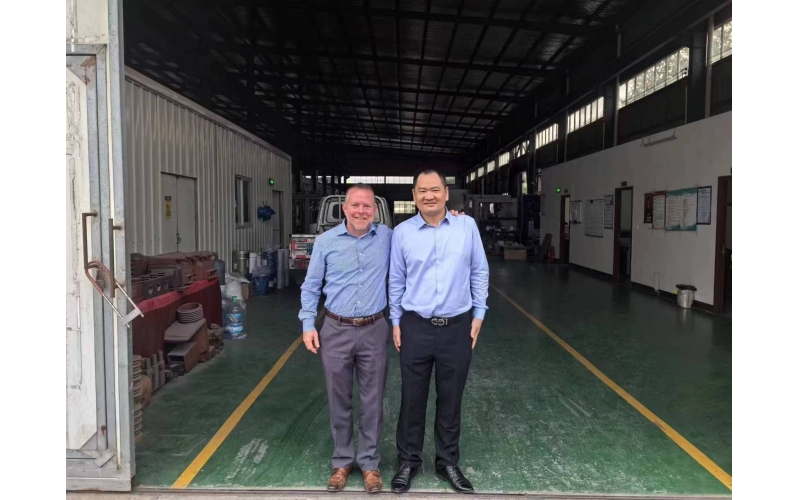 與美國客戶合作成功APG設備 APG模具